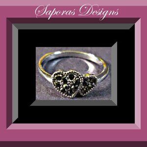 Size 5 Silver Tone Double Heart Design Ring With Black Crystals